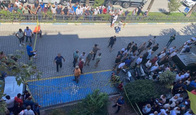 Antalya'da silahlı saldırıya uğrayan kişi yaralandı