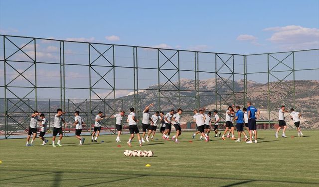 İşitme Engelli A Milli Futbol Takımı, Burdur'da olimpiyatlara hazırlanıyor