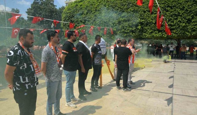 Taraftarlar, Adanaspor’a talip oldu