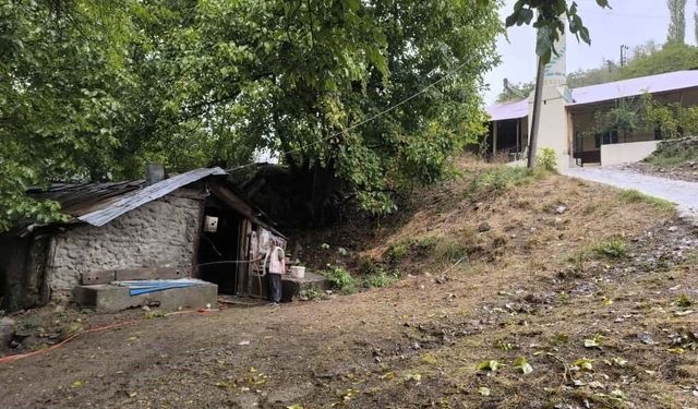Tarihi değirmendeki yangını imam söndürdü