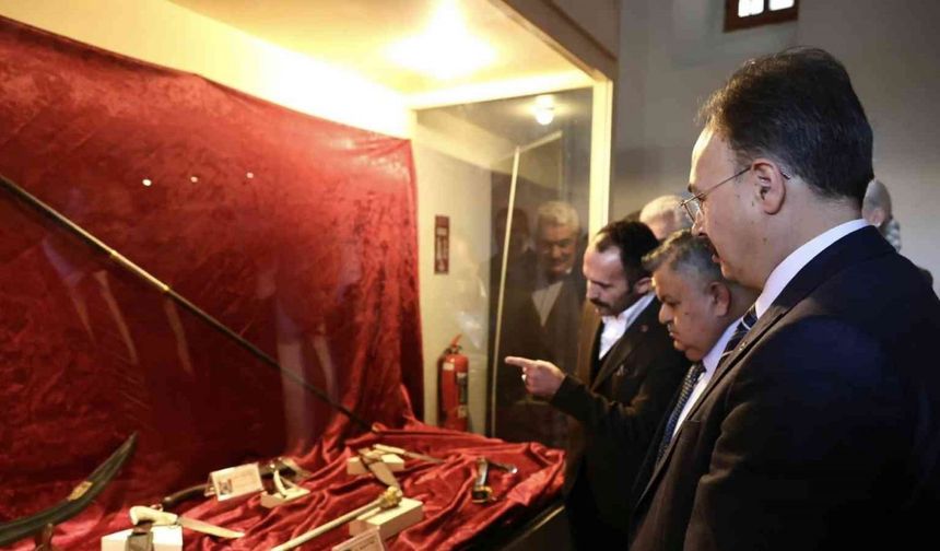 Bilecik’te ‘Kahraman Türk Büyükleri Savaş Aletleri Sanat Sergisi’ açıldı