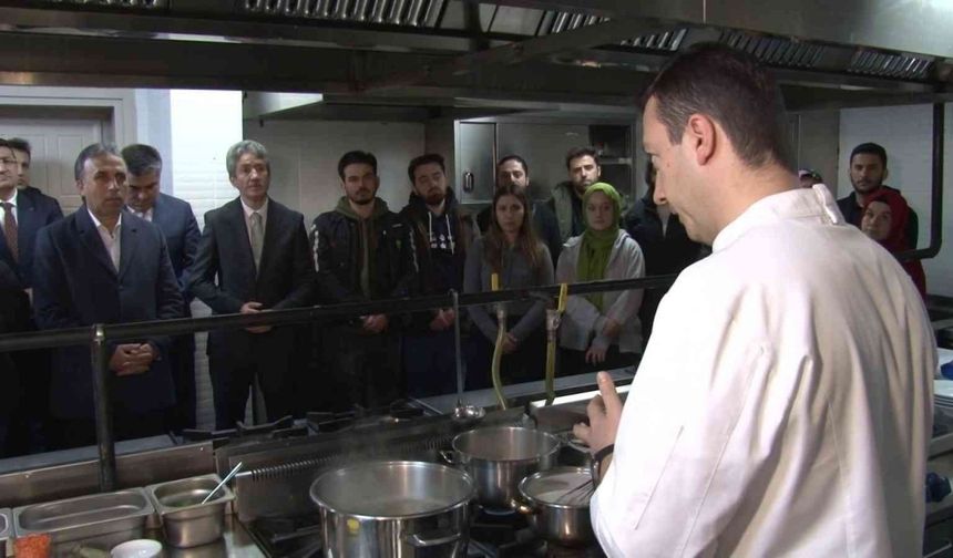 Kadıköy’de aşçı ve aşçı yardımcılarına ünlü şeflerden eğitim