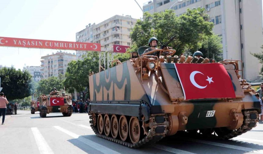 Adana’da 30 Ağustos Zafer Bayramı kutlandı