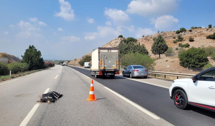 Adana'da yaşlı kadın otoyola girdi, aracın çarpmasıyla hayatını kaybetti!