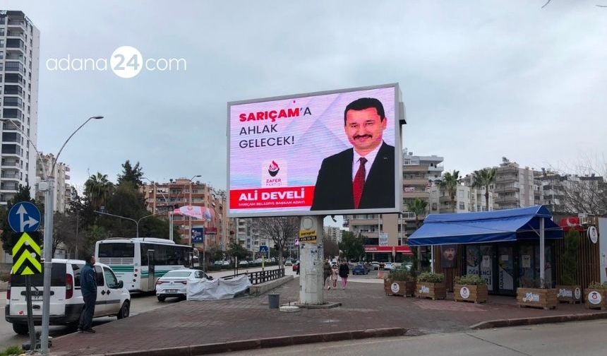 Zafer Partisi Sarıçam Belediye Başkan Adayı Ali Develi'nin sloganına Adana tepkili: "Sarıçam'a ahlak gelecek!"