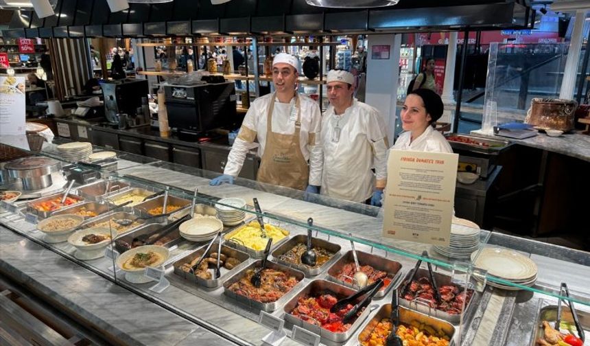 Muhteşem Adana Mutfağı İstanbul'da uçaktan inenleri karşılıyor