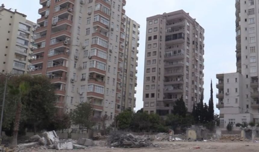 Adana'da depremde 40 kişiye mezar olan apartman 'Raylı sistem temel' yalanıyla satılmış!