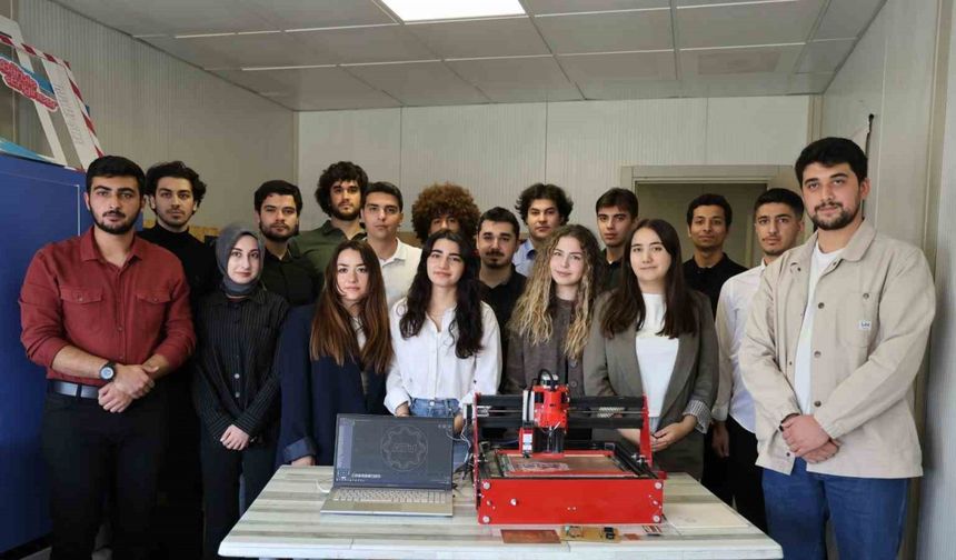 Üniversite öğrencilerinden yerli CNC makinesi