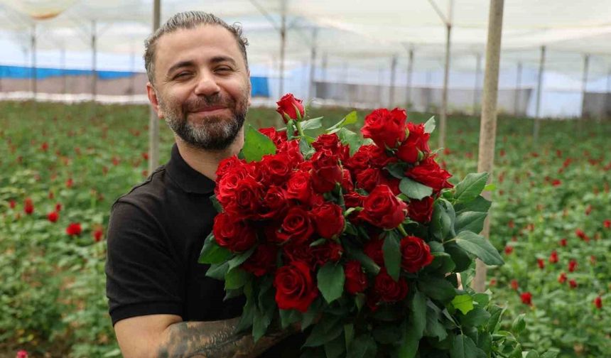Anneler Günü öncesi gülde dikkat çeken fiyat marjı: Bahçede 5, çiçek sitelerinde 80-100 TL