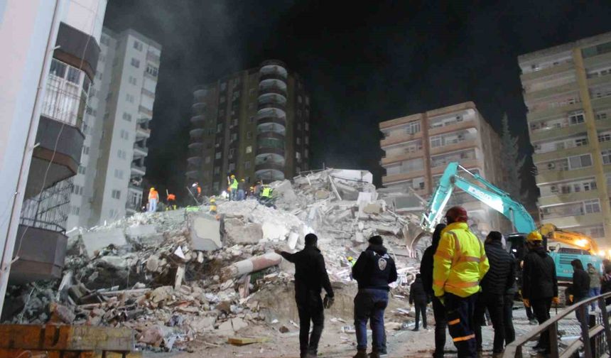 Adana’da 42 kişinin öldüğü Ekim Apartmanı davasında karar verildi