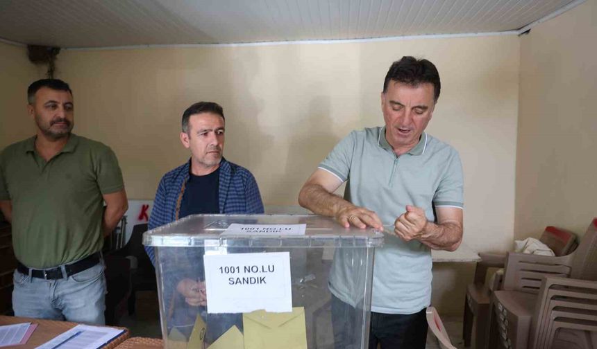Ölen eşinin yerine muhtar seçildi