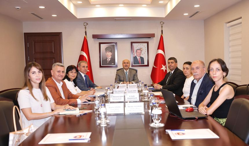 Karataş sahil projesi Vali Köşger'in önünde
