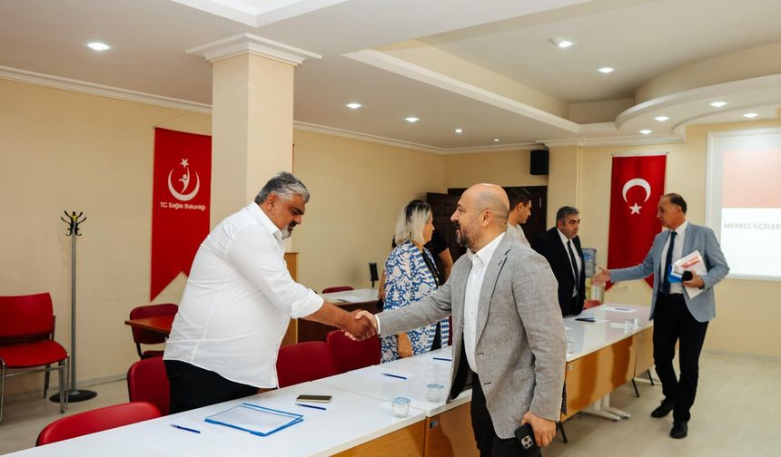 Halil Nacar'dan "Adana Merkez ilçeler Halk Sağlığı hizmetleri değerlendirme toplantısı"