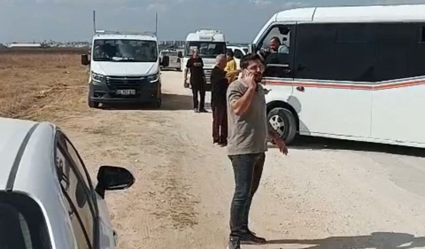 Devlet depremzedeye ev yaptı, belediye yolunu yapamadı