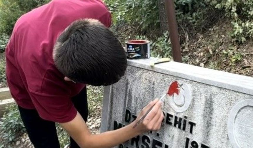Feke'de öğrencilerden şehit kabirlerine vefa