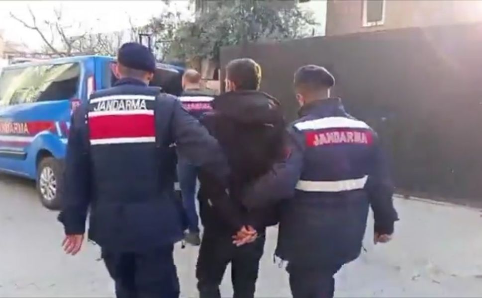Adana’da vatandaşları 100 milyon lira zarara uğratan çeteye operasyon: 8 gözaltı