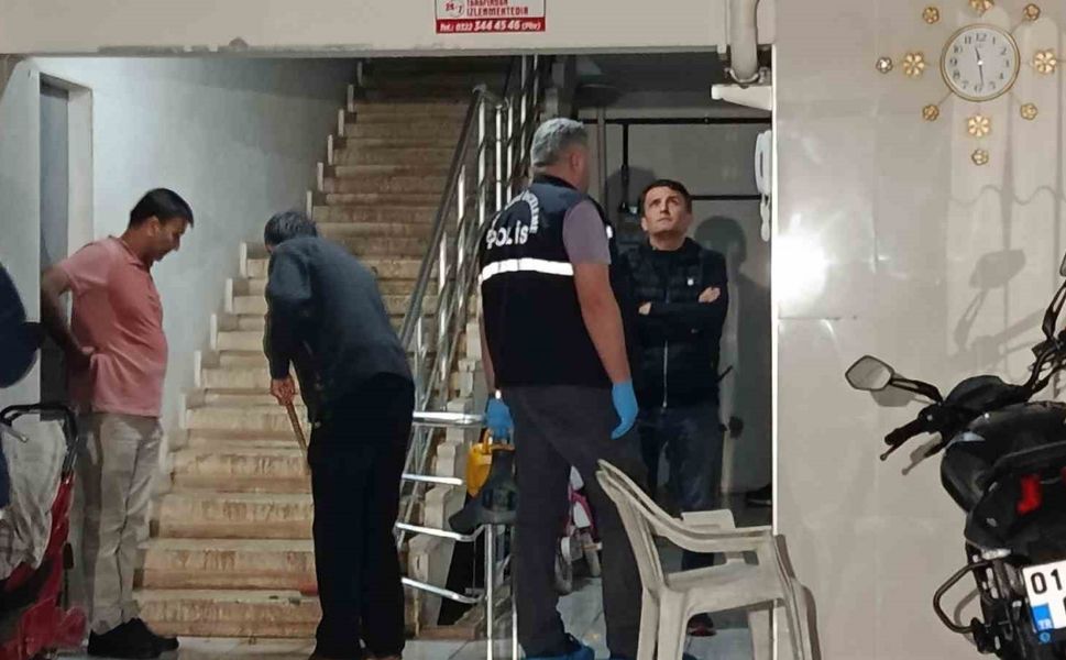 Adana’da apartman dairesinde yangın: 1 kişi ölü bulundu