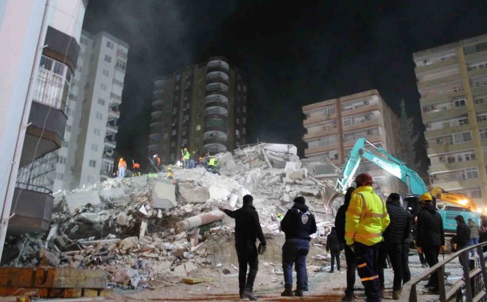 Adana’da 42 kişinin öldüğü Ekim Apartmanı davasında karar verildi