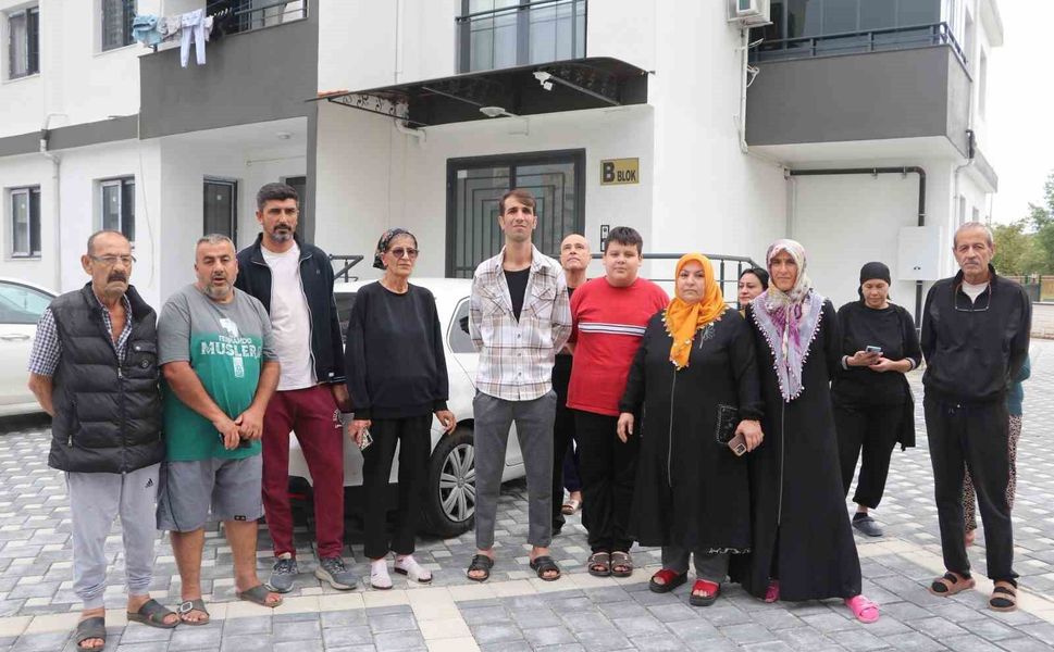 11 katlı binadaki asansör sorunu vatandaşı canından bezdirdi