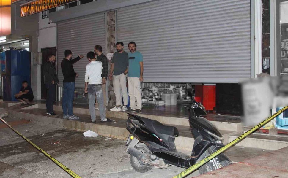 Adana'da 16 yaşındaki çocuk iş yerinde başından vuruldu