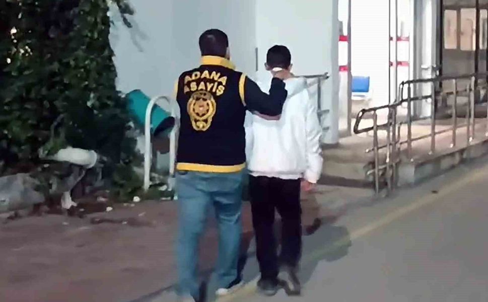 Adana'da kasada oturan çocuğu başından vuran 17 yaşındaki şüpheli yakalandı