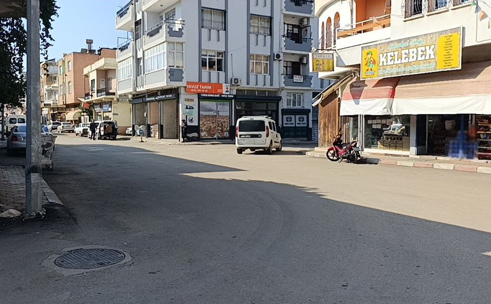 Elektrikli bisiklete çarptı, hiçbir şey olmamış gibi yoluna devam etti