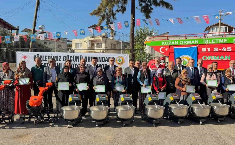 Kozan'da 27 kadına 840 bin liralık makine desteği