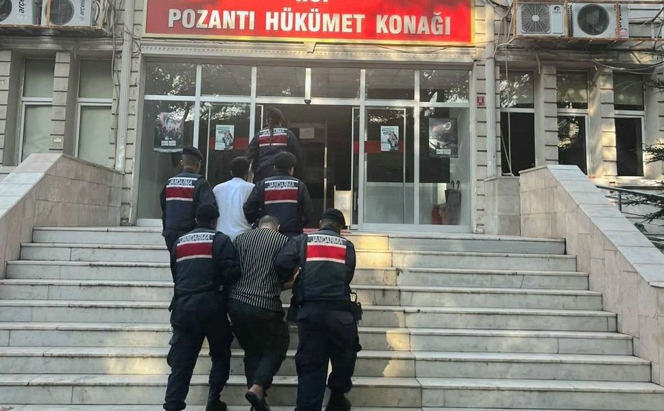 Pozantı'da yaşlıları dolandırdıkları öne sürülen 2 şüpheli yakalandı